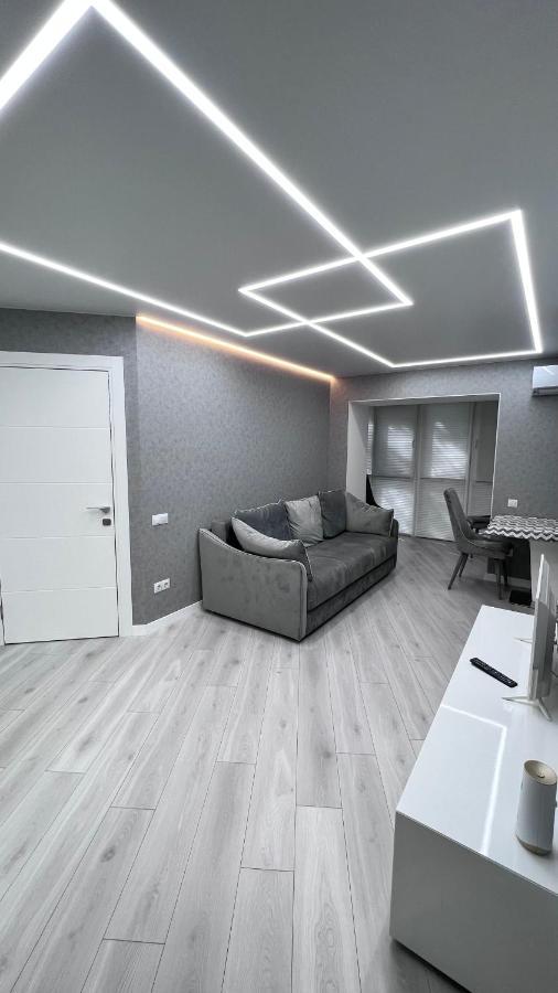 Modern Gagarina Avenue Dnipro Exterior foto