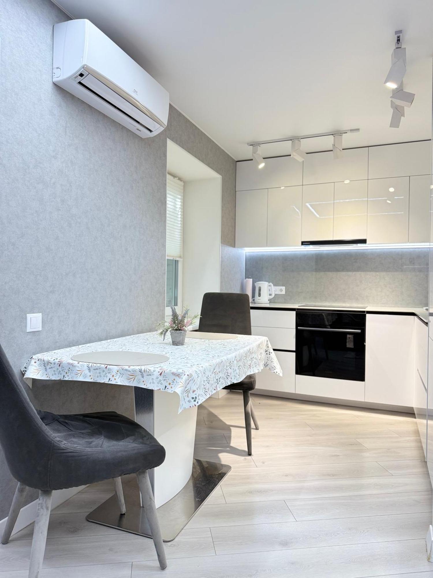 Modern Gagarina Avenue Dnipro Exterior foto
